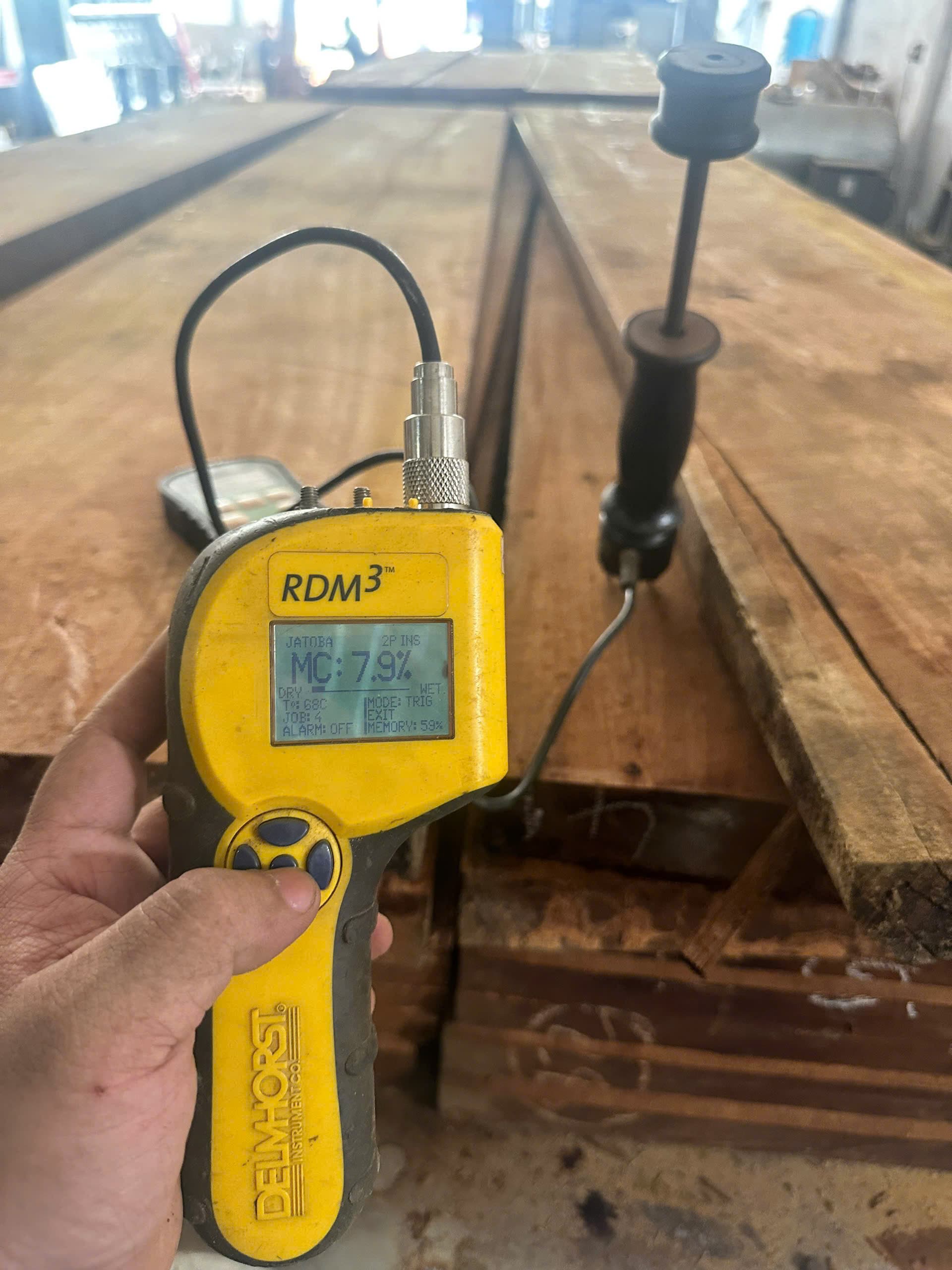 Horizontal high-frequency gluing machine specialized