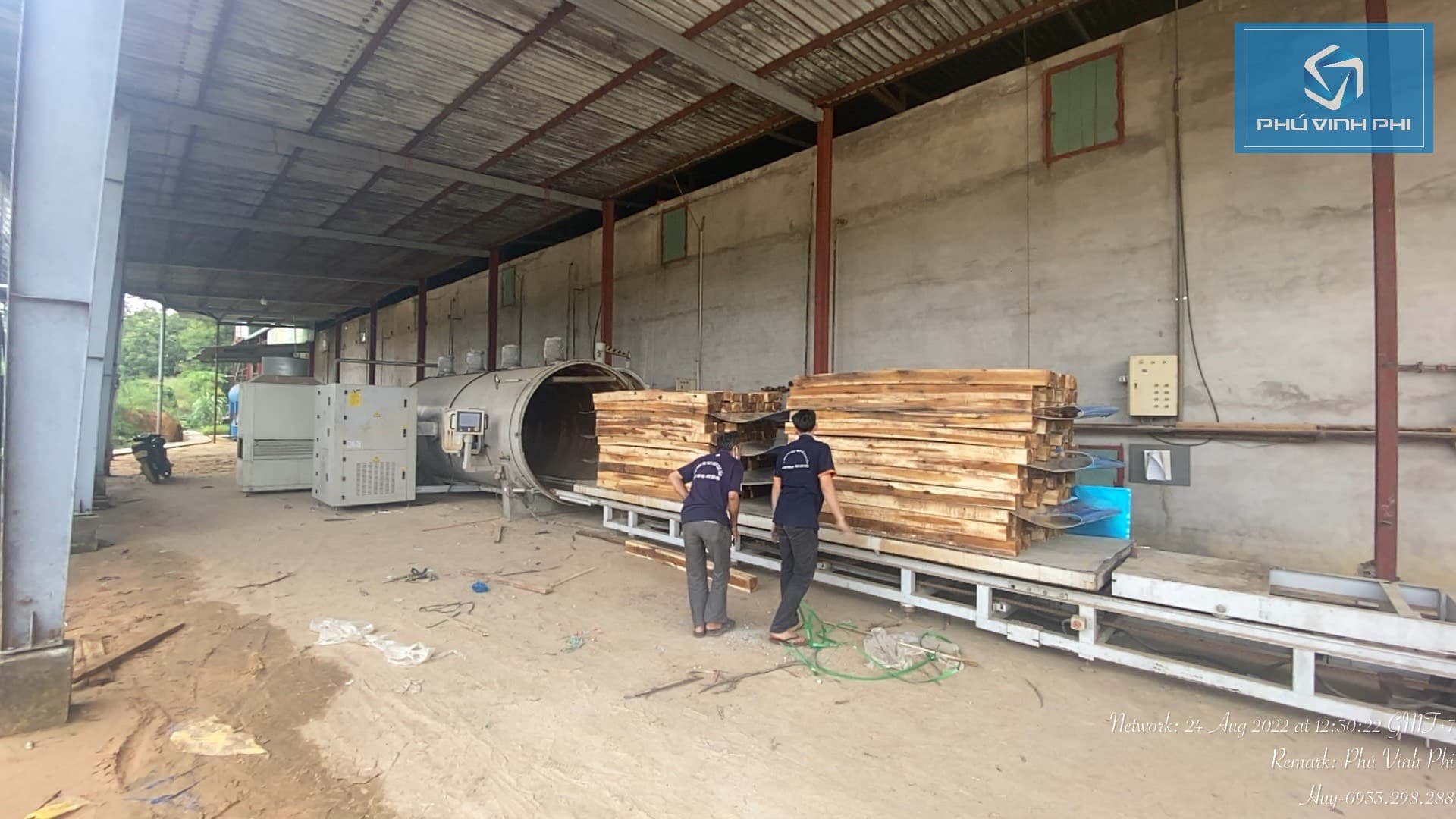 Stacking lumber carts for drying