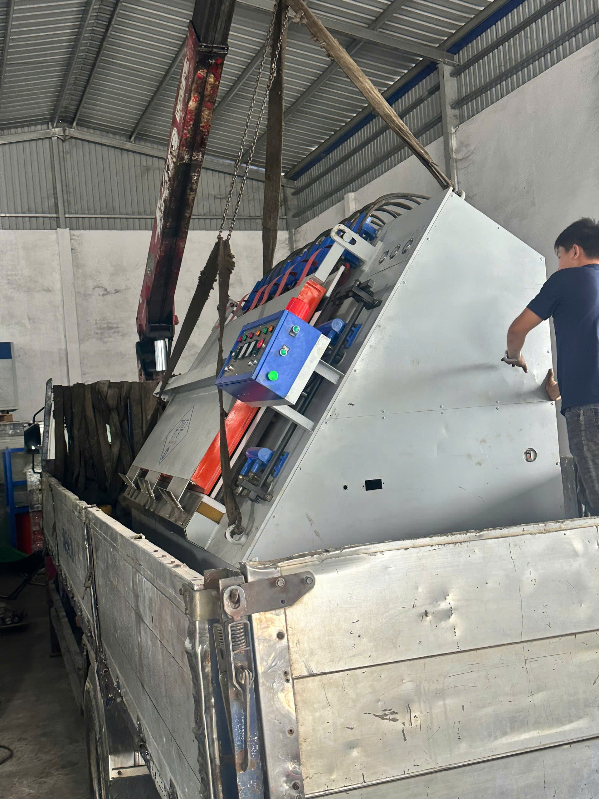 High-frequency A-frame press - detail