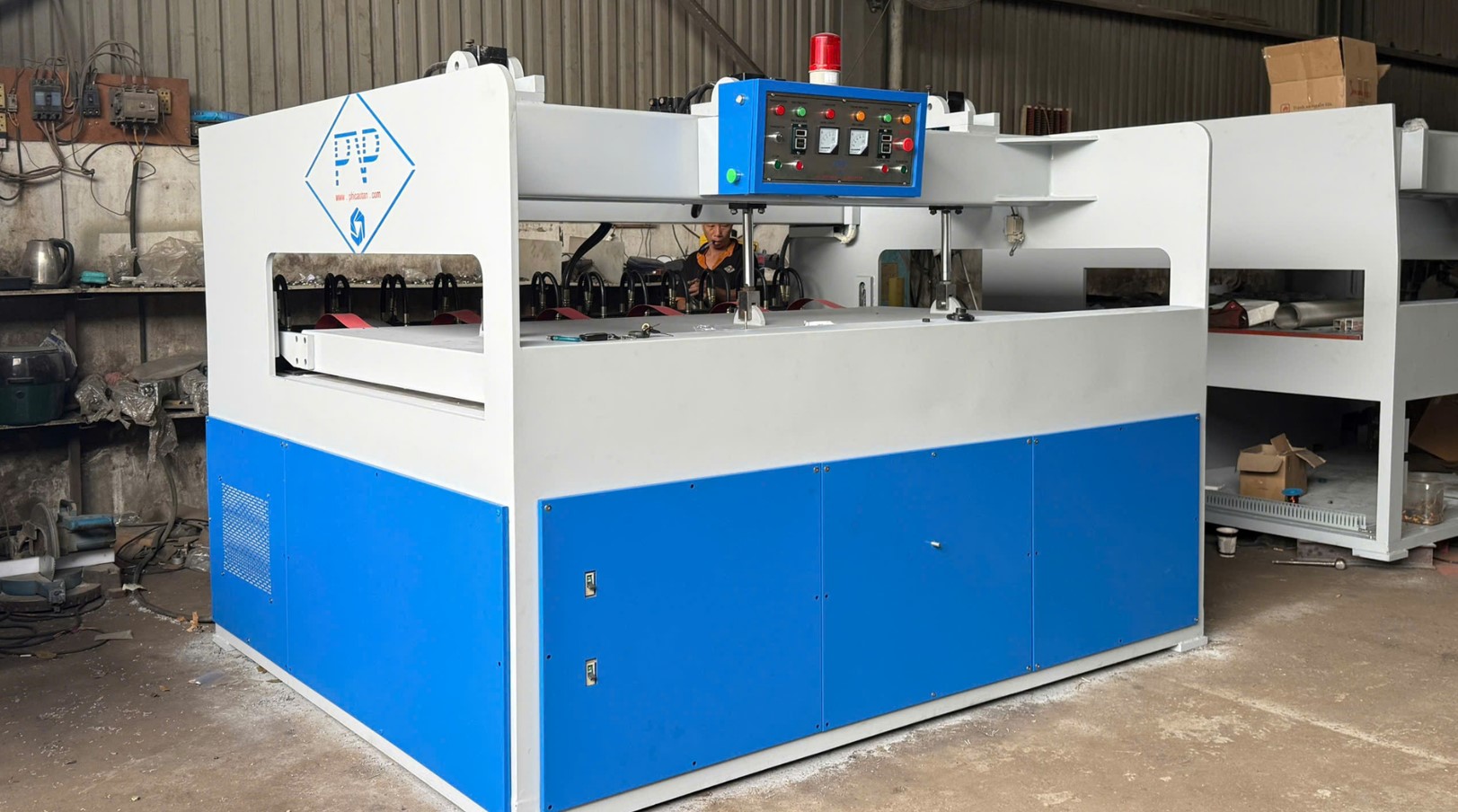 Máy ép ngang cao tần Phú Vinh Phi